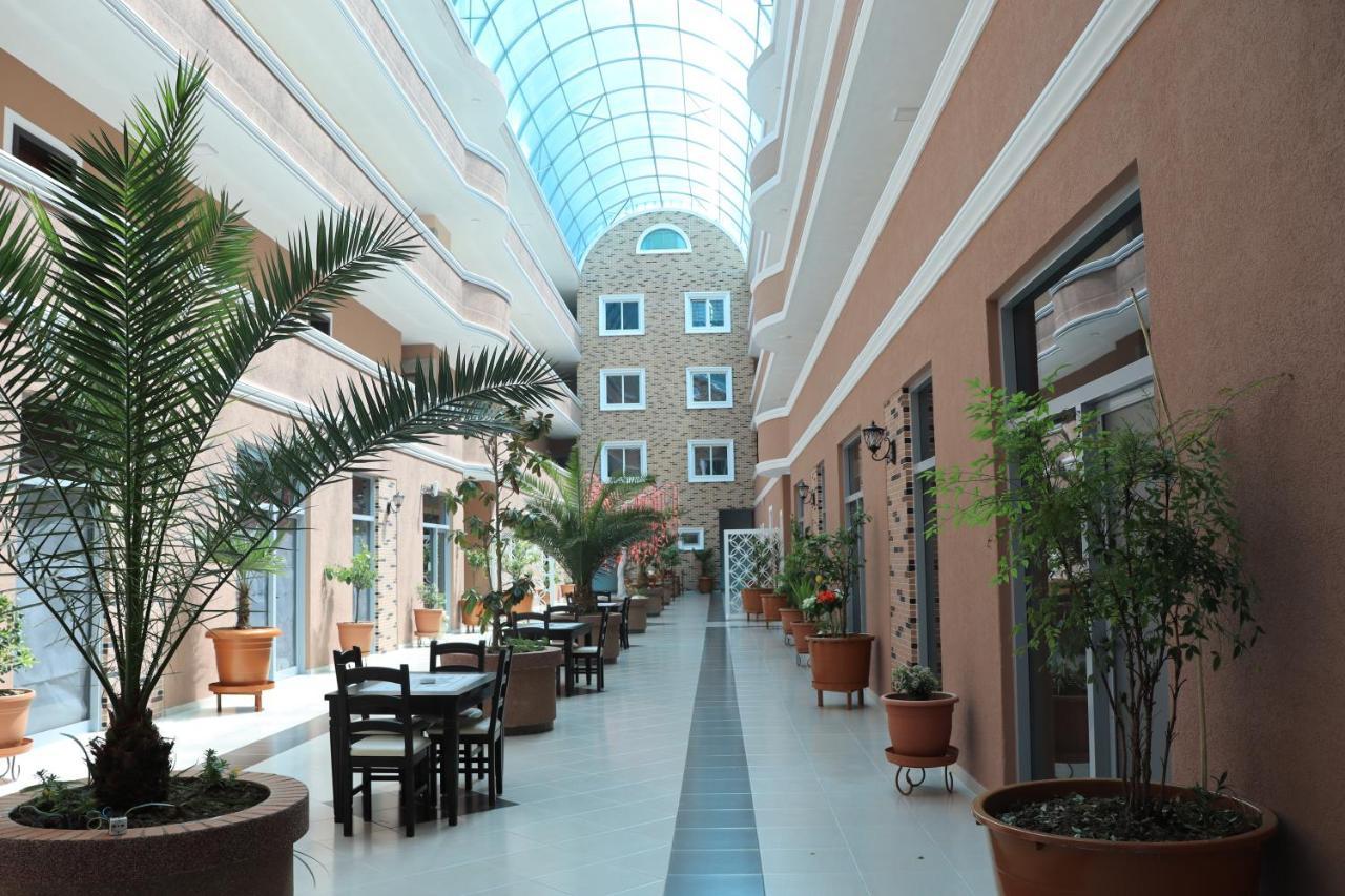 Kompleksi Caushi Hotel Tushemisht
